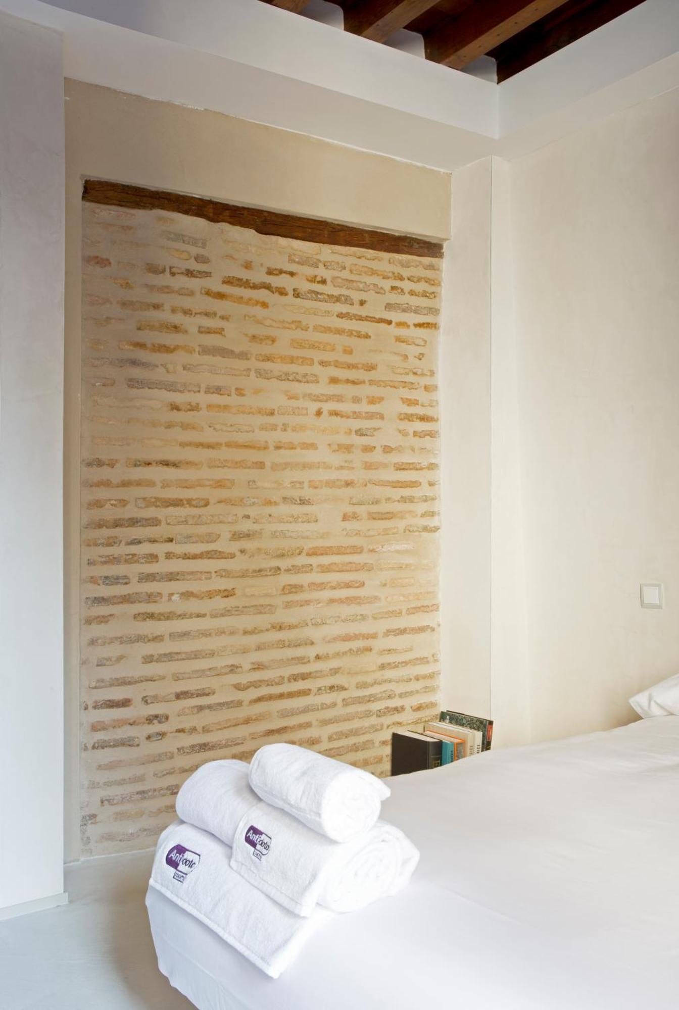 Antidoto Rooms San Agustin - Recomendado Para Adultos Toledo Exterior foto