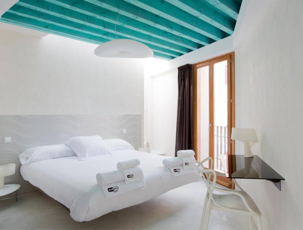 Antidoto Rooms San Agustin - Recomendado Para Adultos Toledo Quarto foto