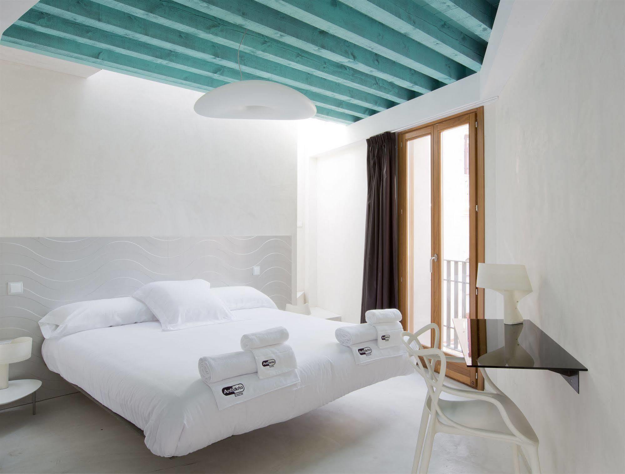 Antidoto Rooms San Agustin - Recomendado Para Adultos Toledo Exterior foto